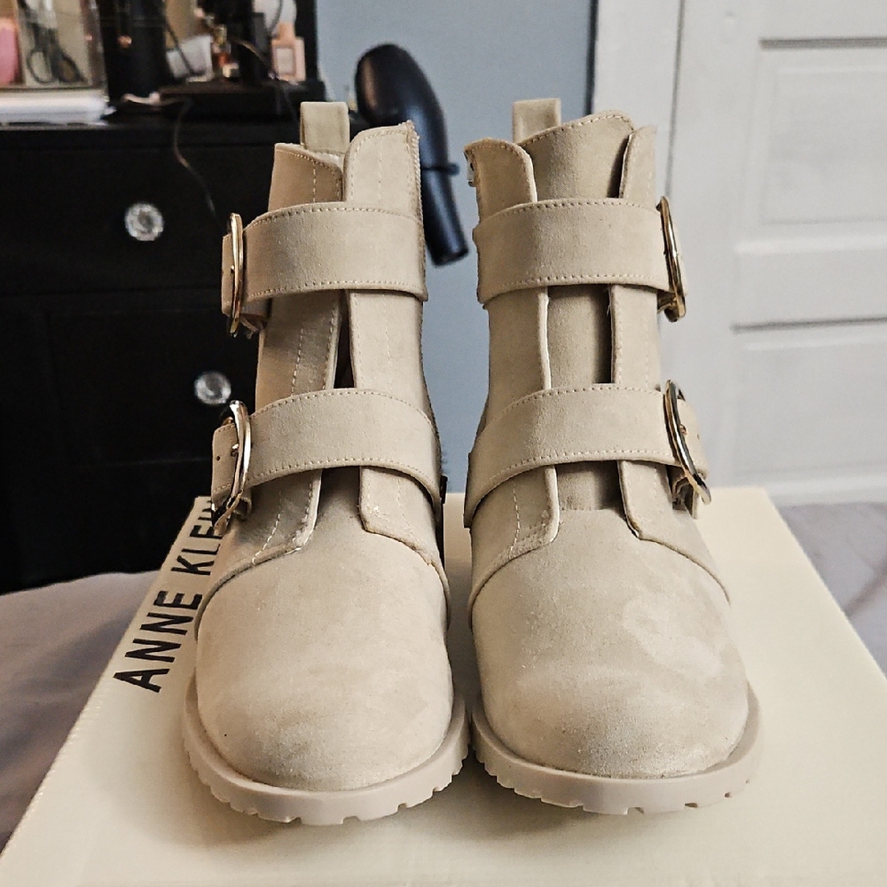 Anne Klein Women's Beige Ankle Booties